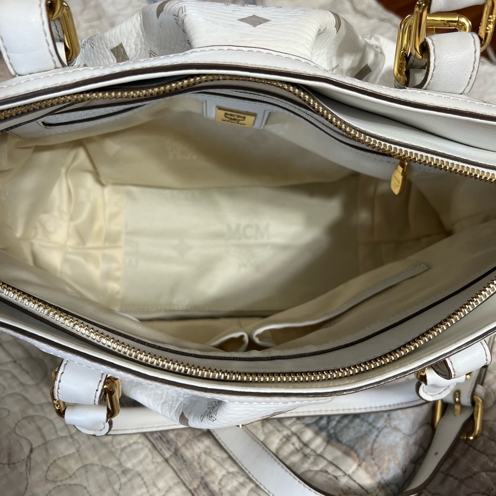 Authentic MCM 2 way - Picture 3 of 6